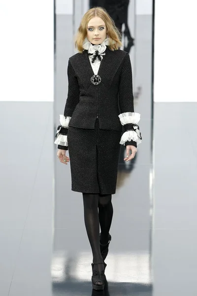 Look 9